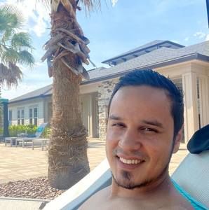 Meet your Posher, Giovanny